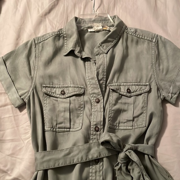 COPY - Green dress - Picture 3 of 5